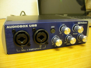 オーディオインターフェースAUDIOBOX USB
