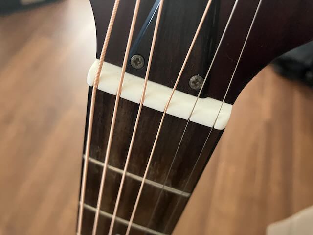 錆びない弦でお馴染みElixirのNANOWEBとOPTIWEBどっちがおすすめ?ダダリオからエリクサーに私が乗り変えた理由