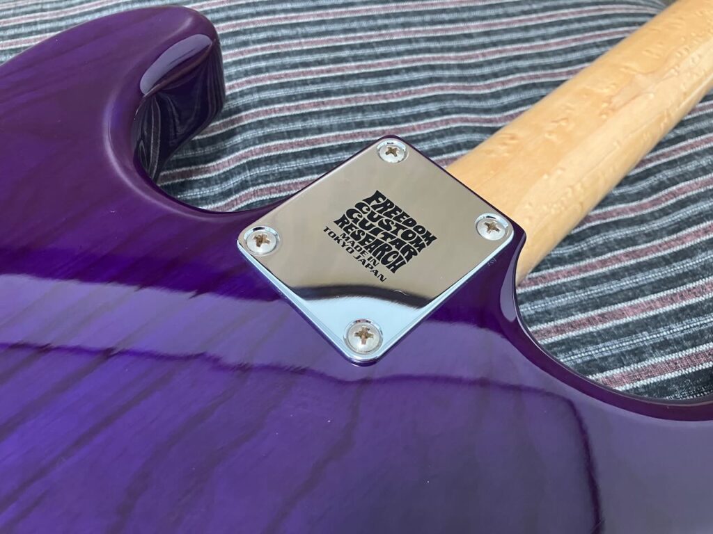Freedom Custom Guitar Tone Shift Plate 2mmに交換してみたらギターの音色は変わるのか？音色比較